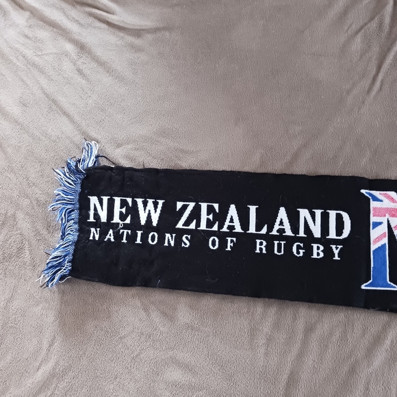 New Zealand Rugby Scarf - Picture 2 of 4